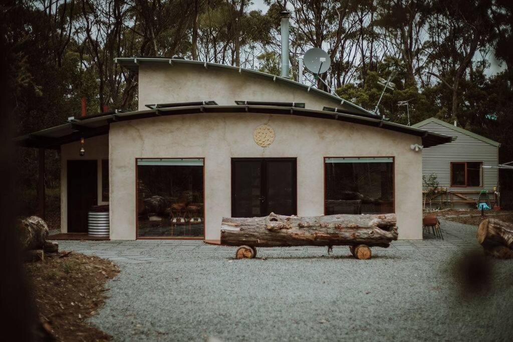 Three Little Pigs Escape - Main And Cabin - Off Grid Property Villa South Bruny Exterior photo